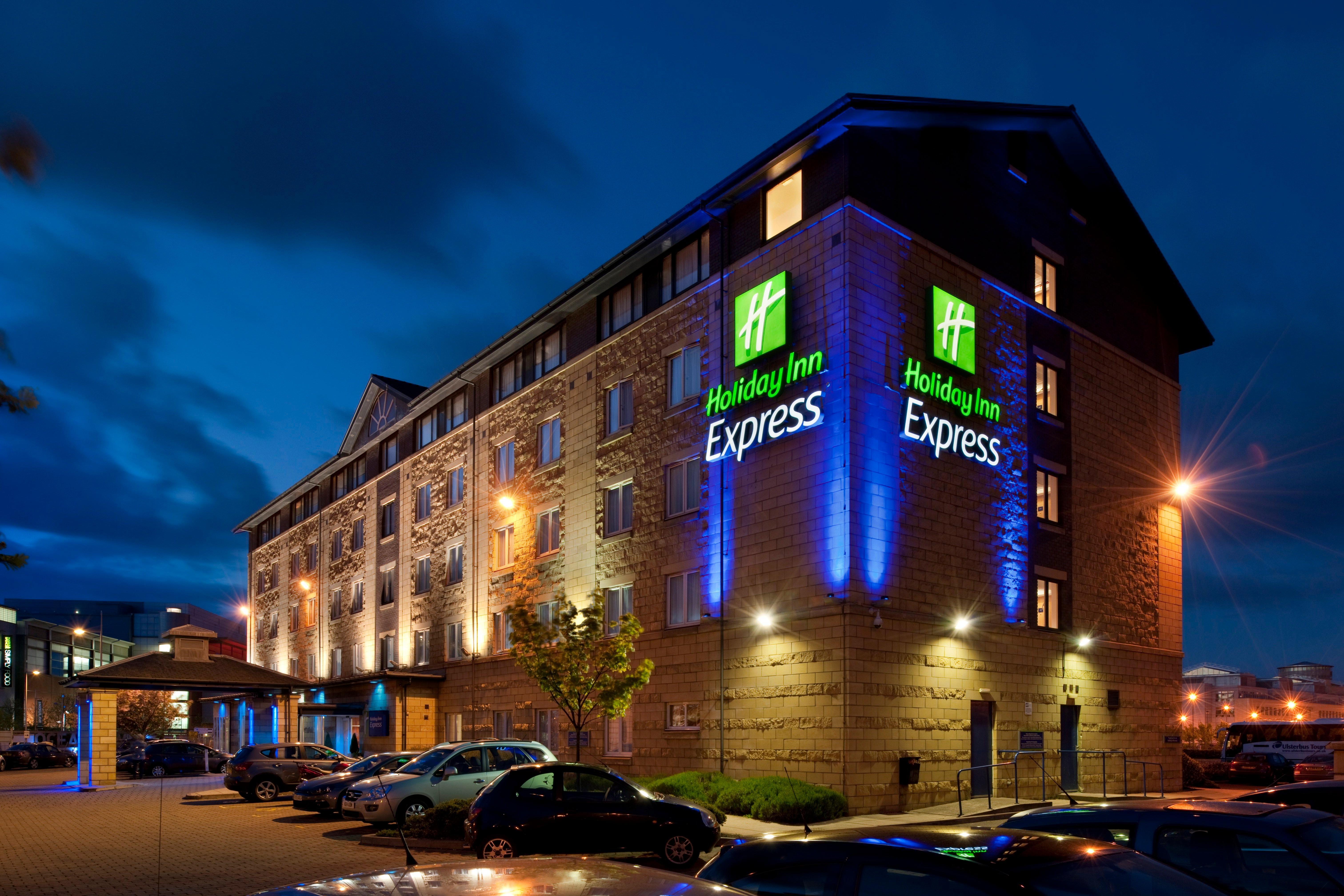 Holiday Inn Express Edinburgh - Leith Waterfront, An Ihg Hotel Exterior photo
